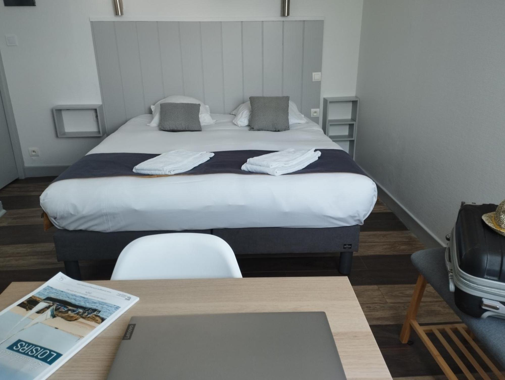 Brit Hotel L'Arrivee Guingamp Εξωτερικό φωτογραφία