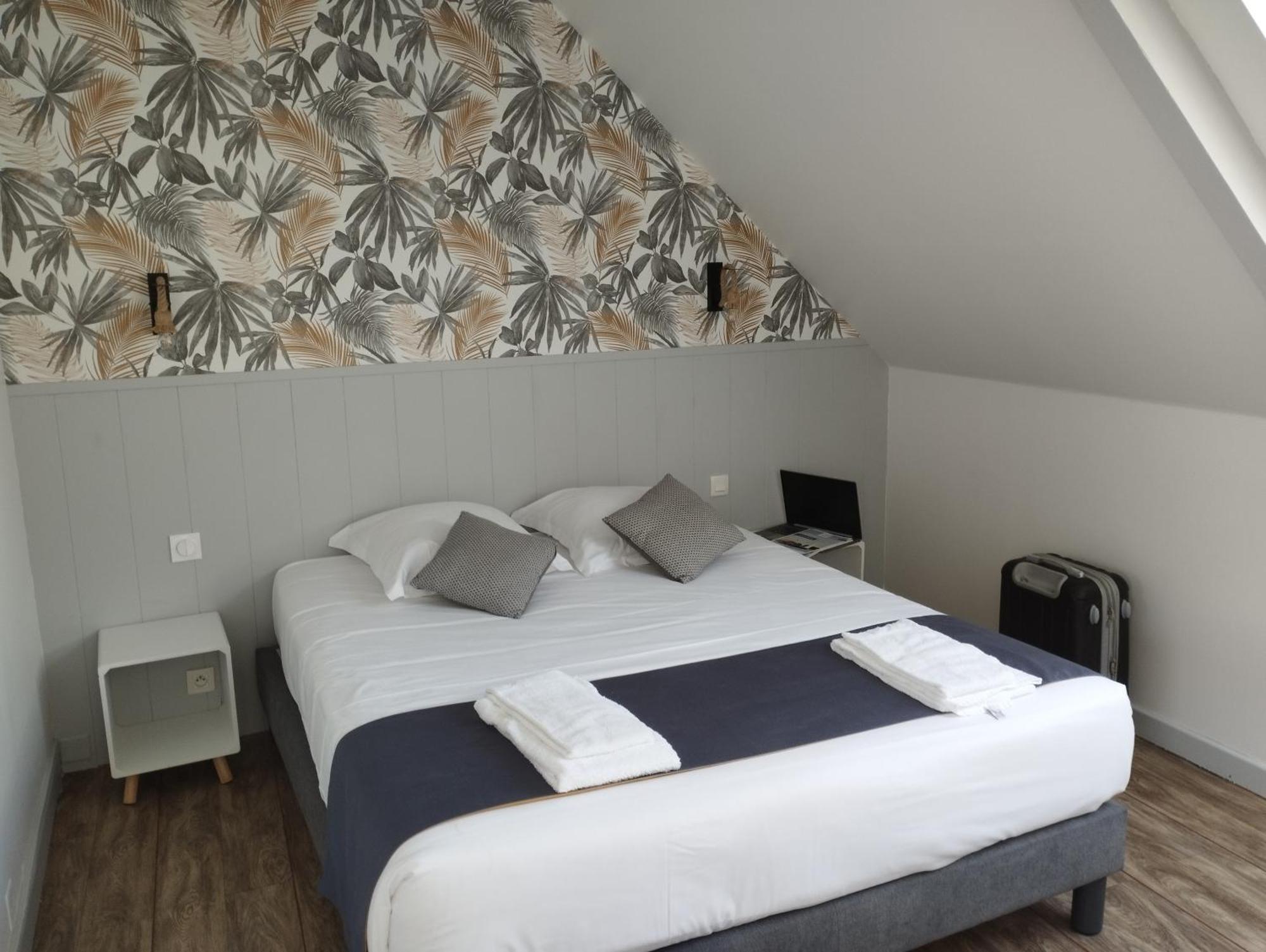 Brit Hotel L'Arrivee Guingamp Εξωτερικό φωτογραφία