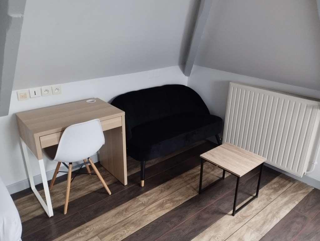 Brit Hotel L'Arrivee Guingamp Δωμάτιο φωτογραφία
